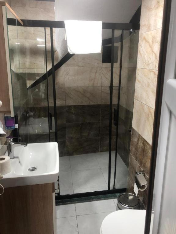Laos Istanbul Town Hause Daire Oda fotoğraf